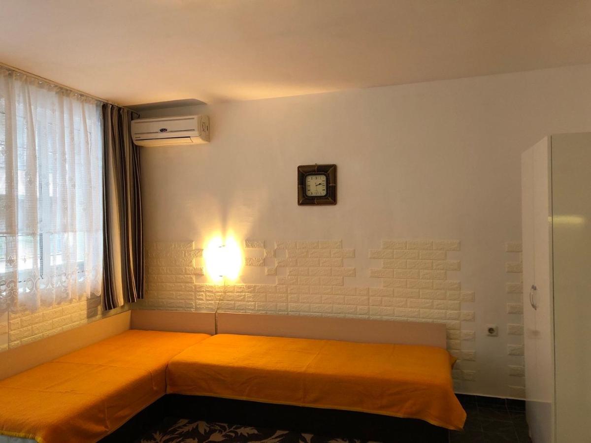 Боксониера Georgi Georgiev Apartment Varna Luaran gambar